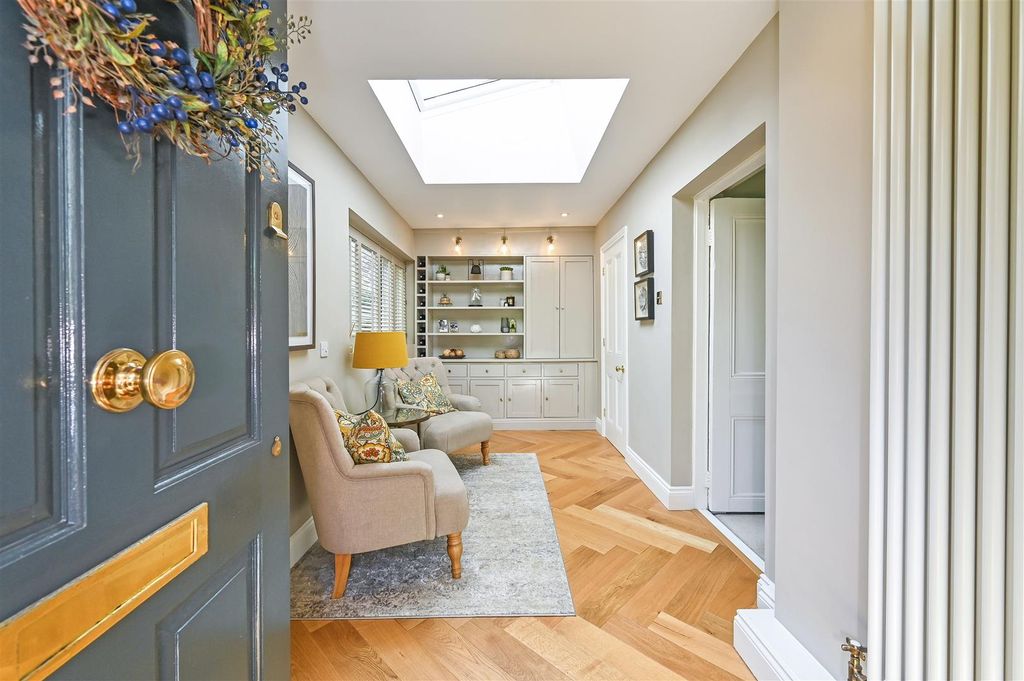 Property photo 3 of 25 4.Jpg