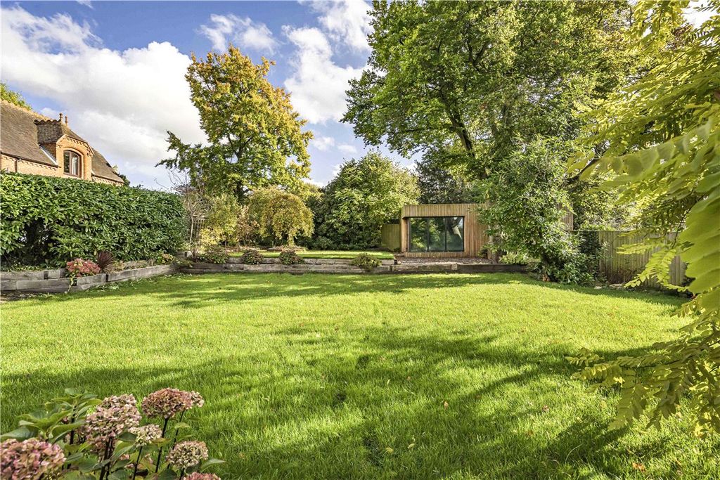 Property photo 2 of 31 Picture No. 2