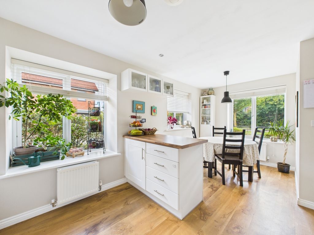 Property photo 2 of 21 Kitchen Diner