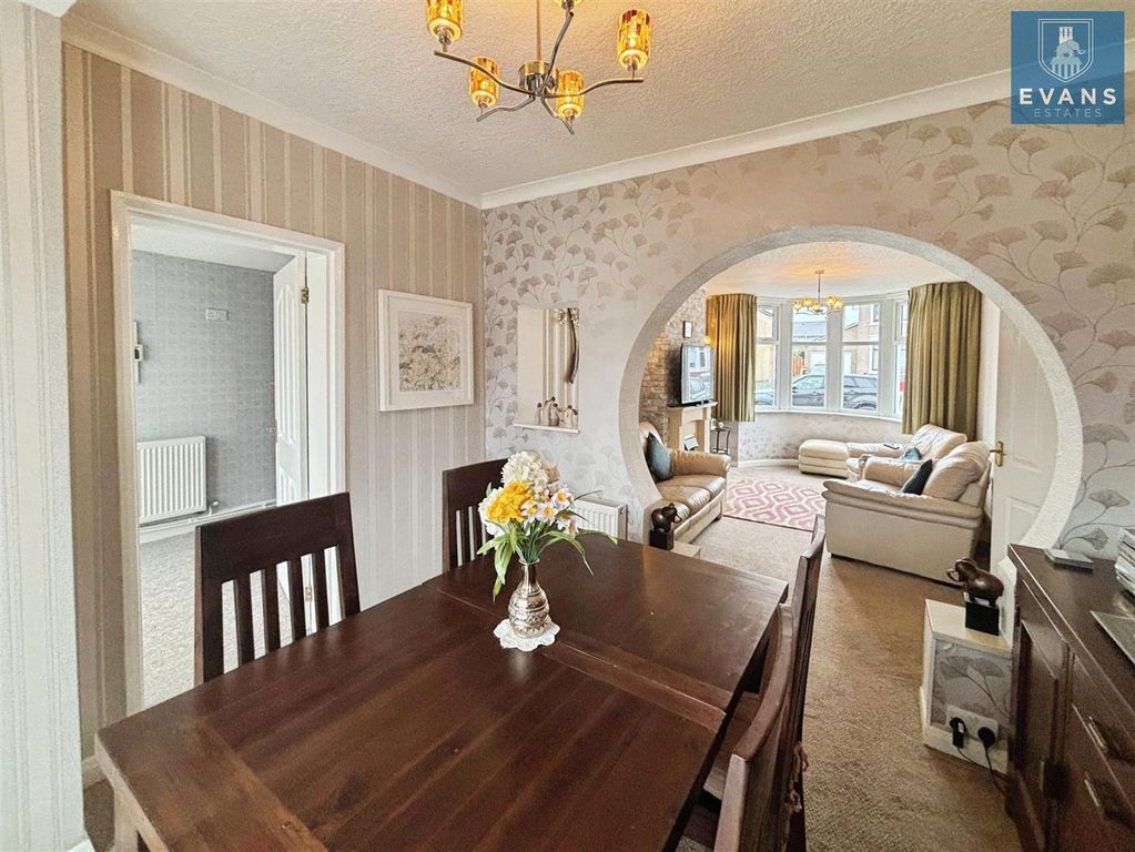 Property photo 2 of 26 Dining Room