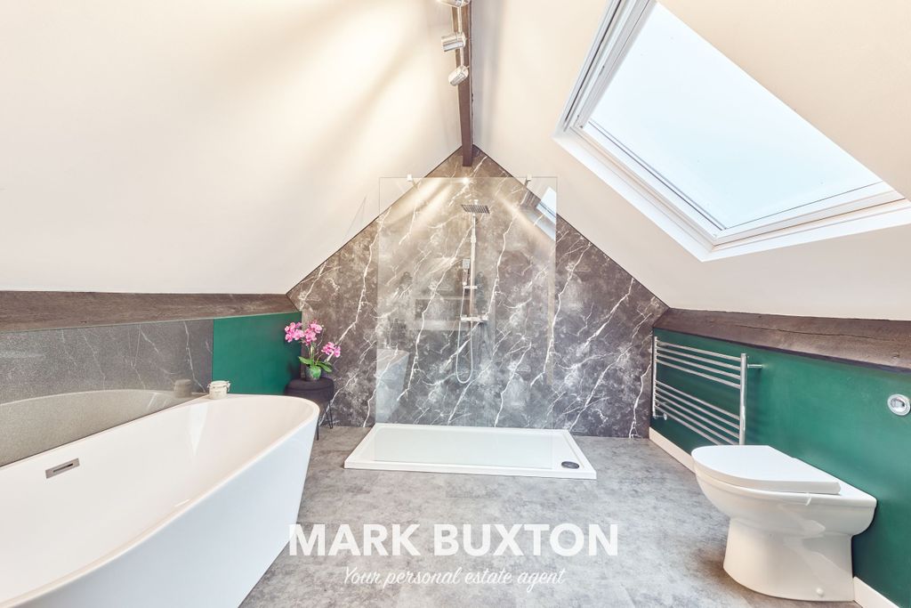 Property photo 3 of 40