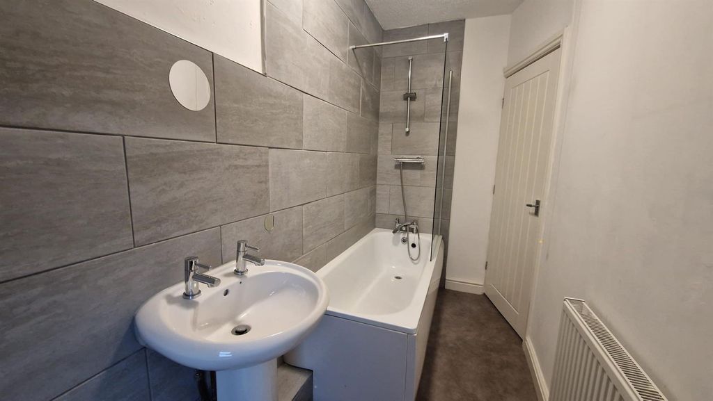 Property photo 3 of 5 Bathroom 2.Jpg