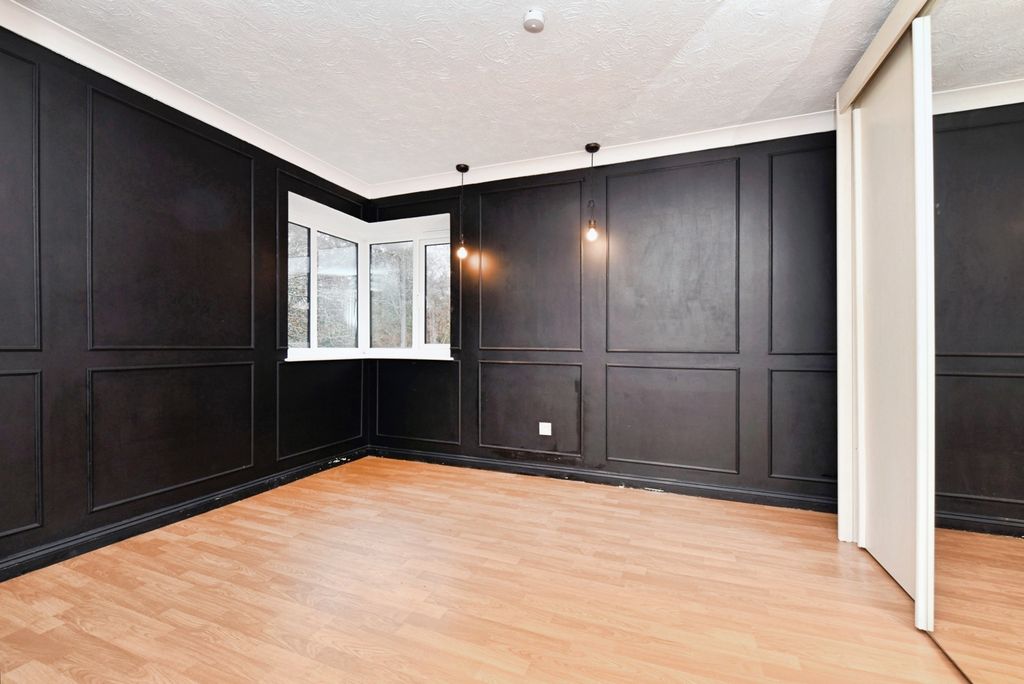 Property photo 3 of 13 Pbox-Img.Jpg