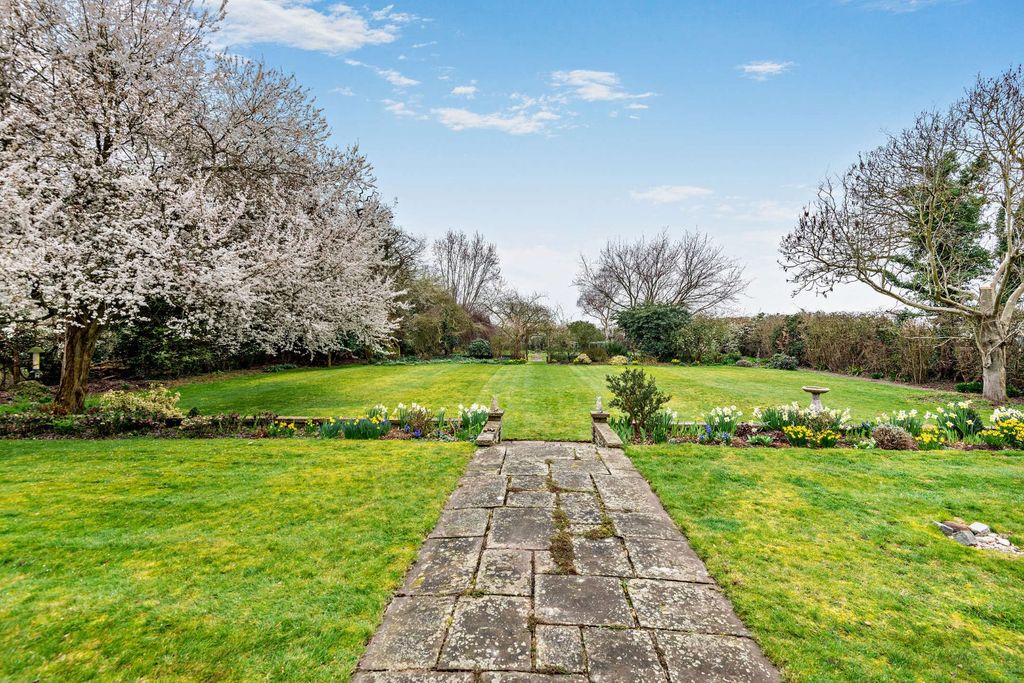 Property photo 2 of 22 Picture No. 04