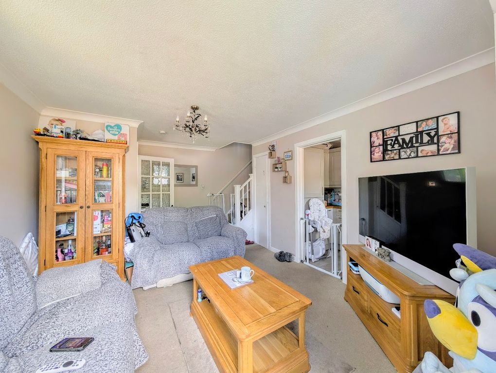Property photo 3 of 12