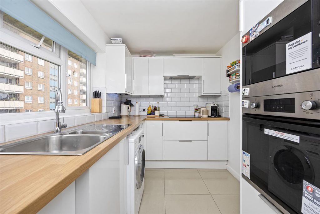 Property photo 2 of 15 Kitchen