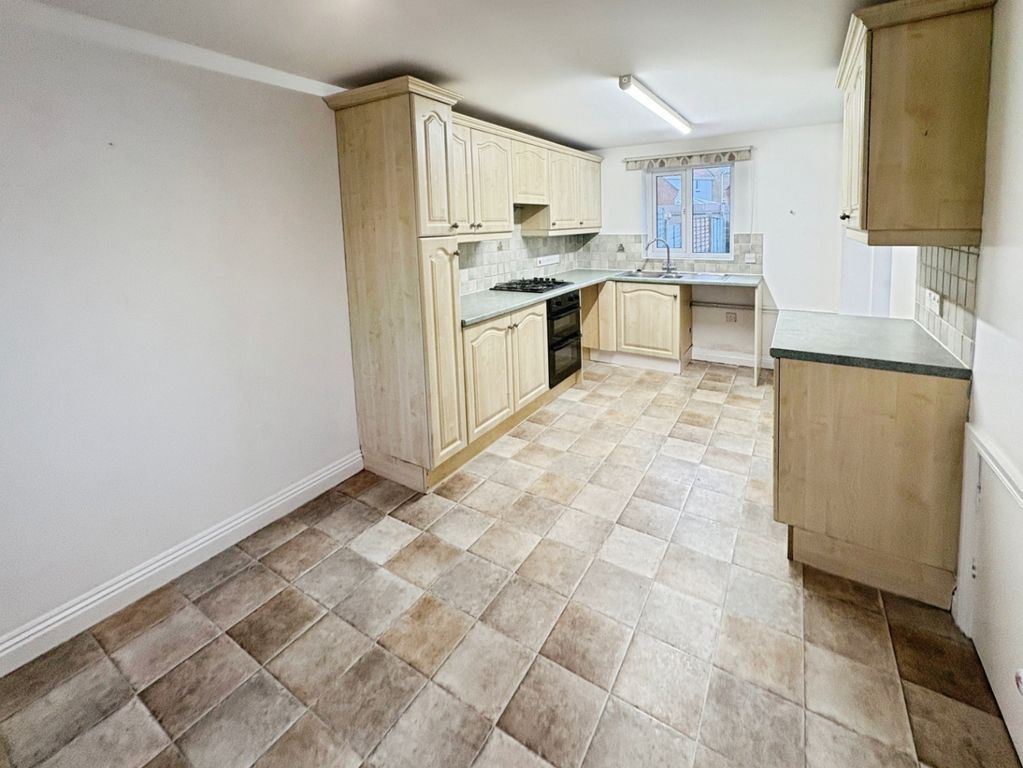 Property photo 3 of 12 Pbox-Img.Jpg