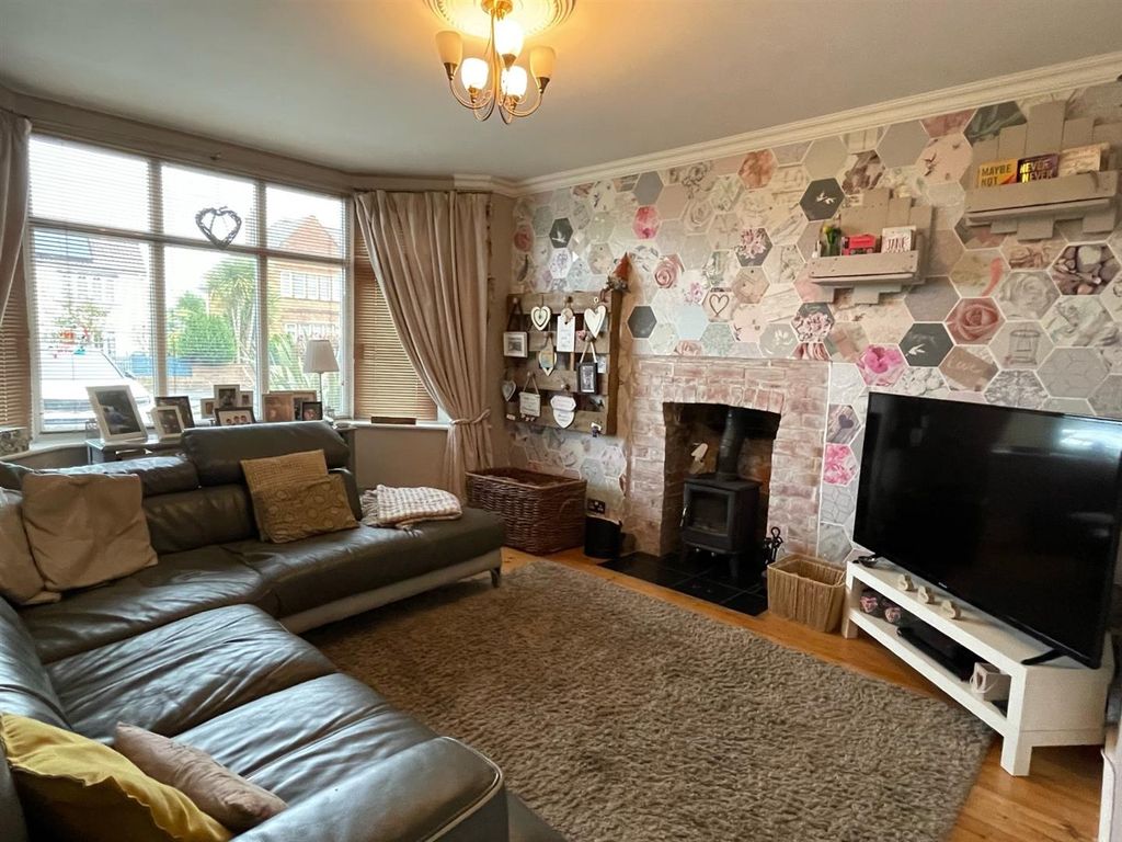Property photo 3 of 29 Sitting Room..Jpg