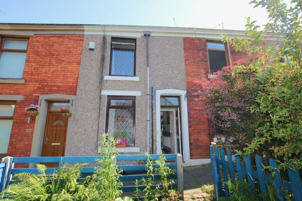 Property photo 1 of 18