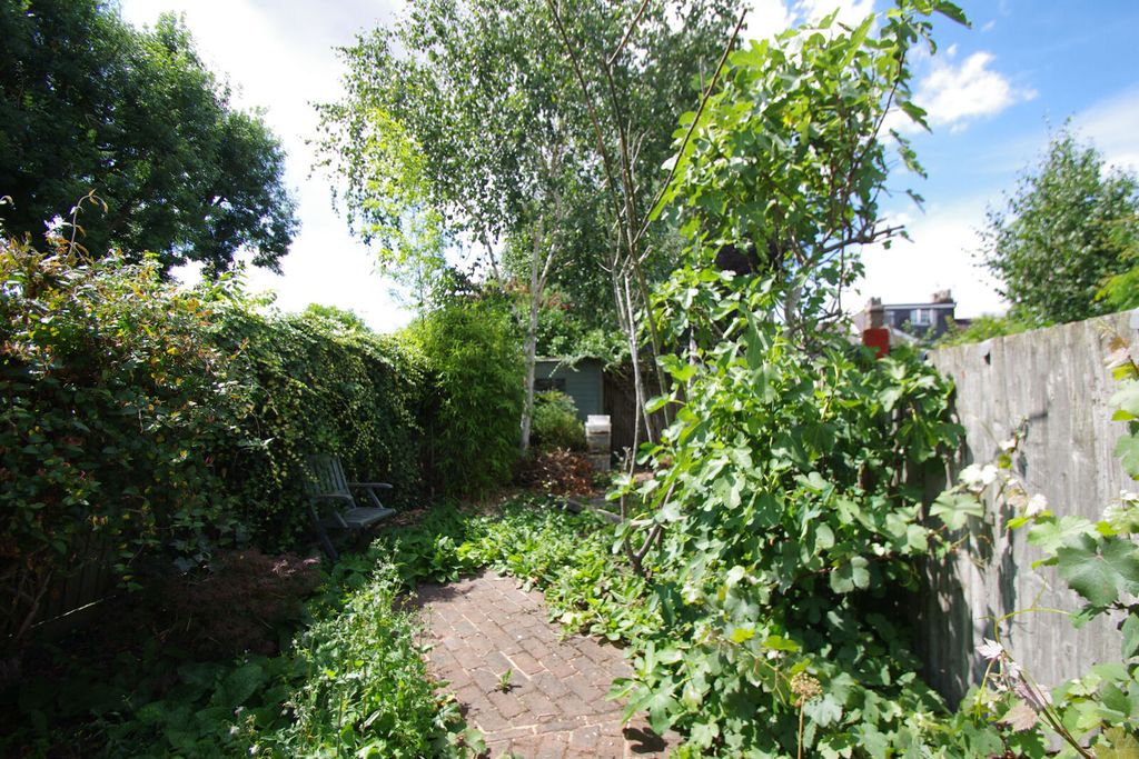 Property photo 1 of 16