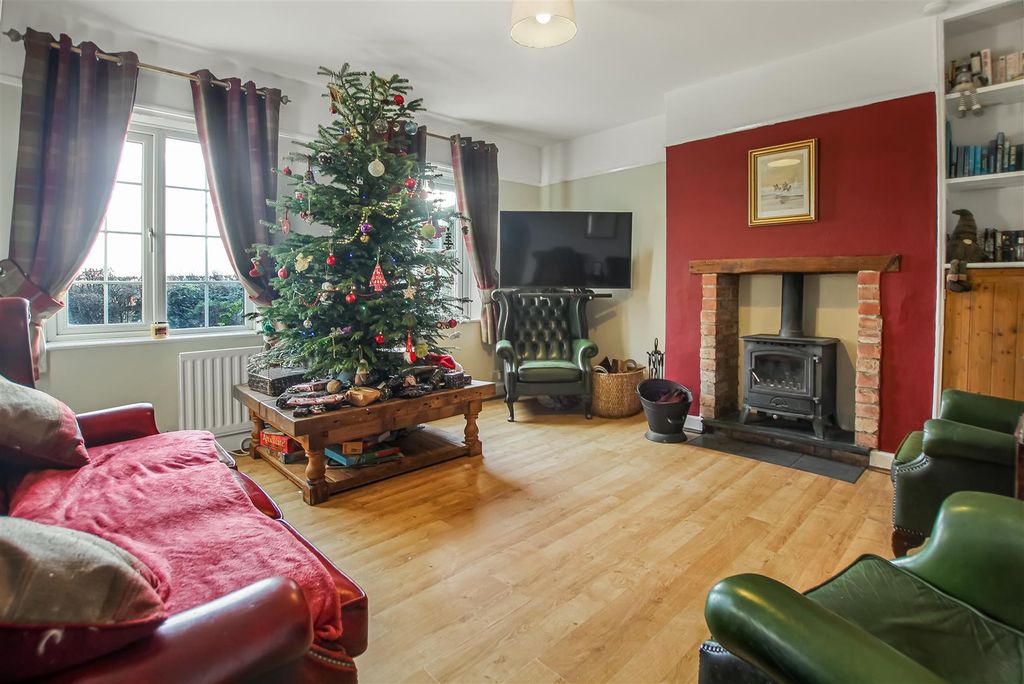 Property photo 3 of 15 Img_9937.Jpg