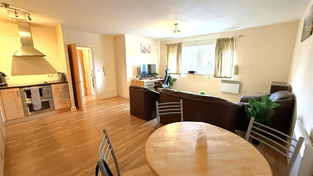 Property photo 3 of 8 Img_7639.Jpeg