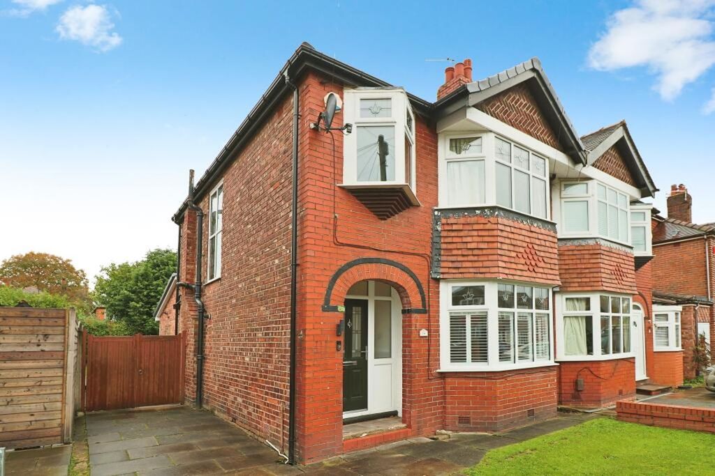 Property photo 1 of 19