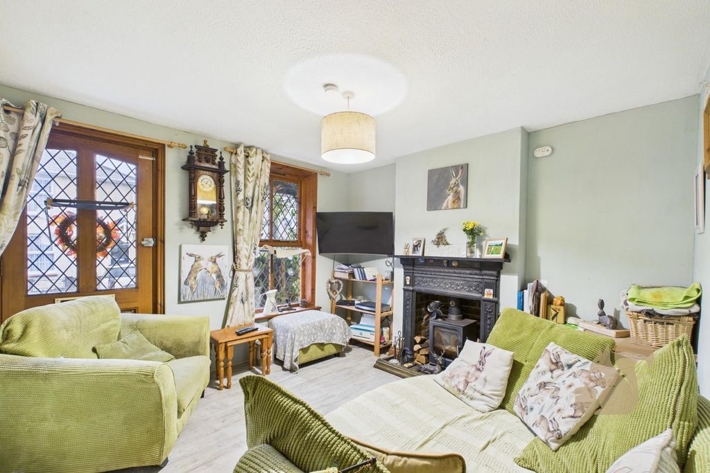 Property photo 3 of 26 Cam01659G0-Pr0636-Still011.Jpg