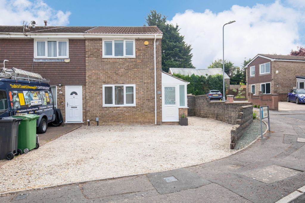 Property photo 1 of 23