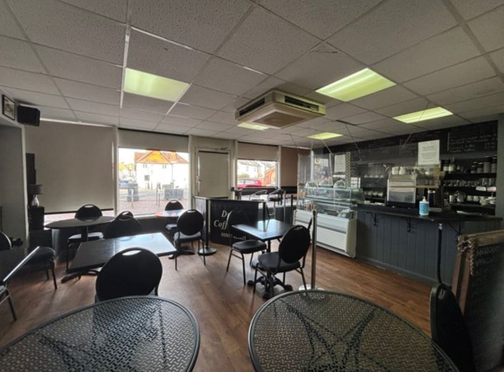 Property photo 3 of 7 Market House