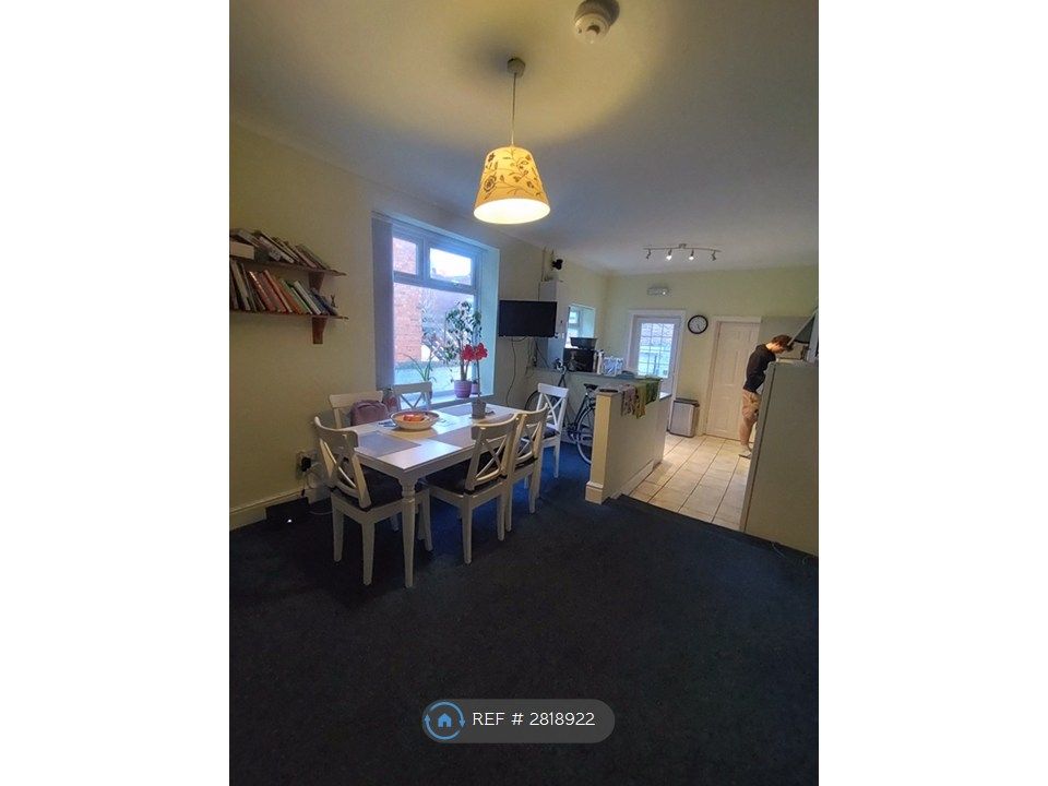 Property photo 3 of 7 Kitchen And Dining Room Photo 2
