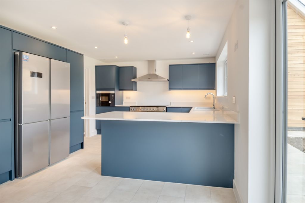 Additional image 8 of 5 bed detached house for saleCatalina Close, Halesworth IP19