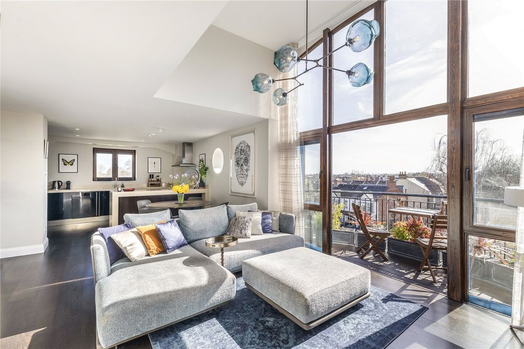 Property photo 3 of 17 Picture No. 09