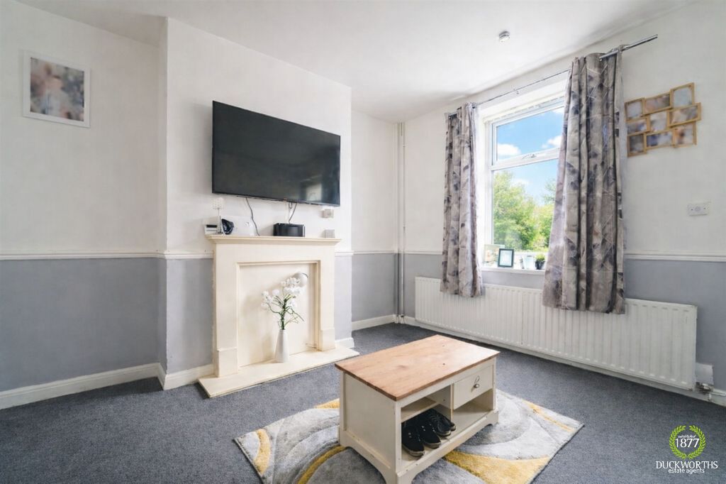 Property photo 3 of 5