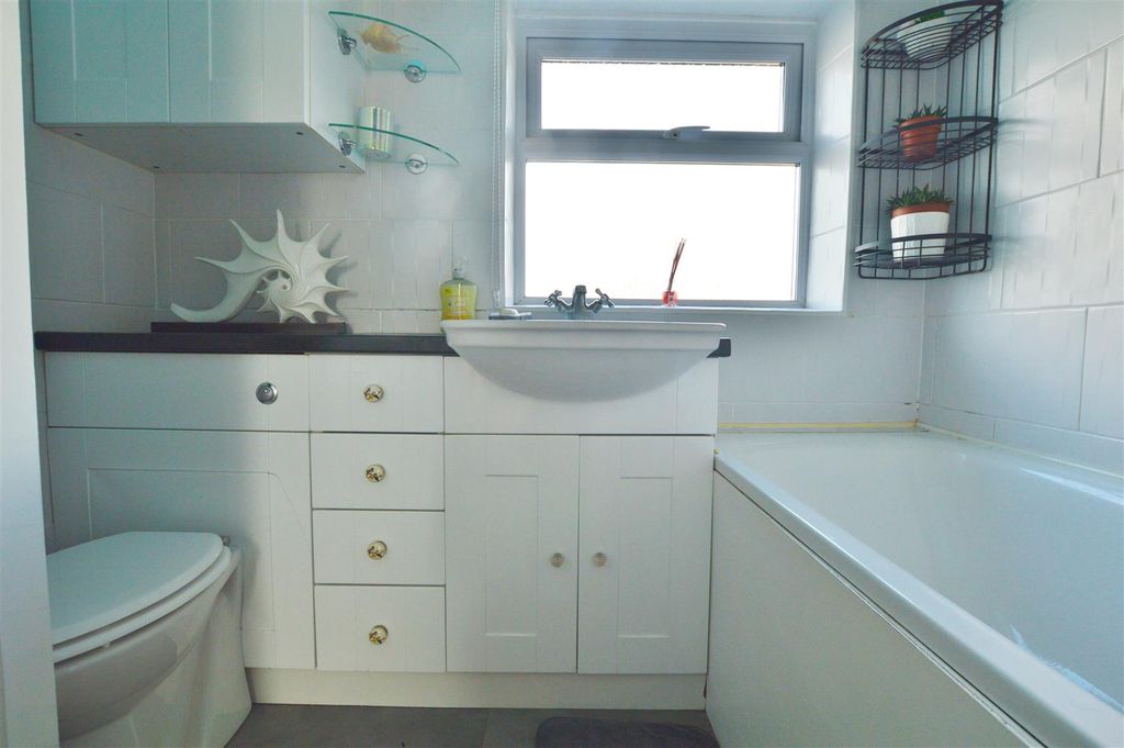 Property photo 2 of 10 Dsc_1028.Jpg