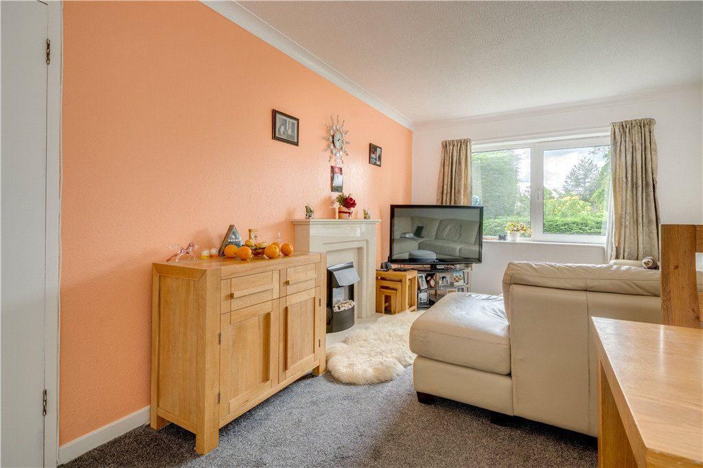 Property photo 2 of 13 Sitting Room