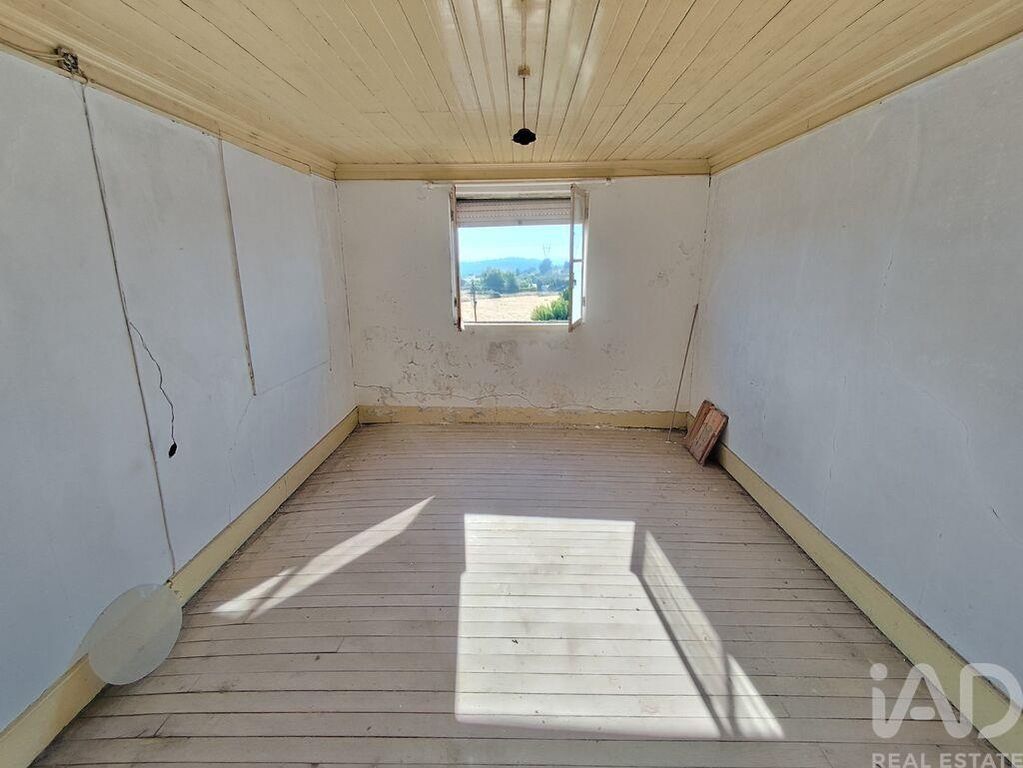 Property photo 3 of 25