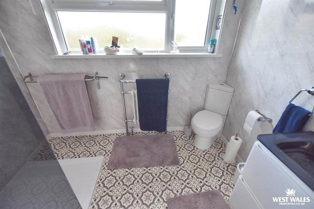 Additional image 10 of 3 bed detached bungalow for saleSilverstream Drive, Hakin, Milford Haven SA73