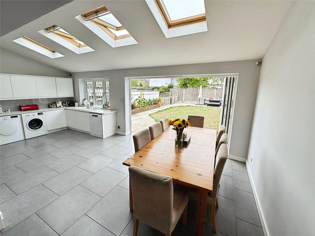 Property photo 3 of 30 Picture No. 28