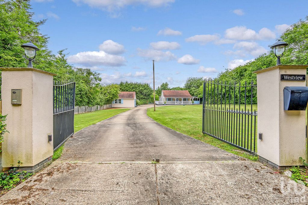 Property photo 3 of 31