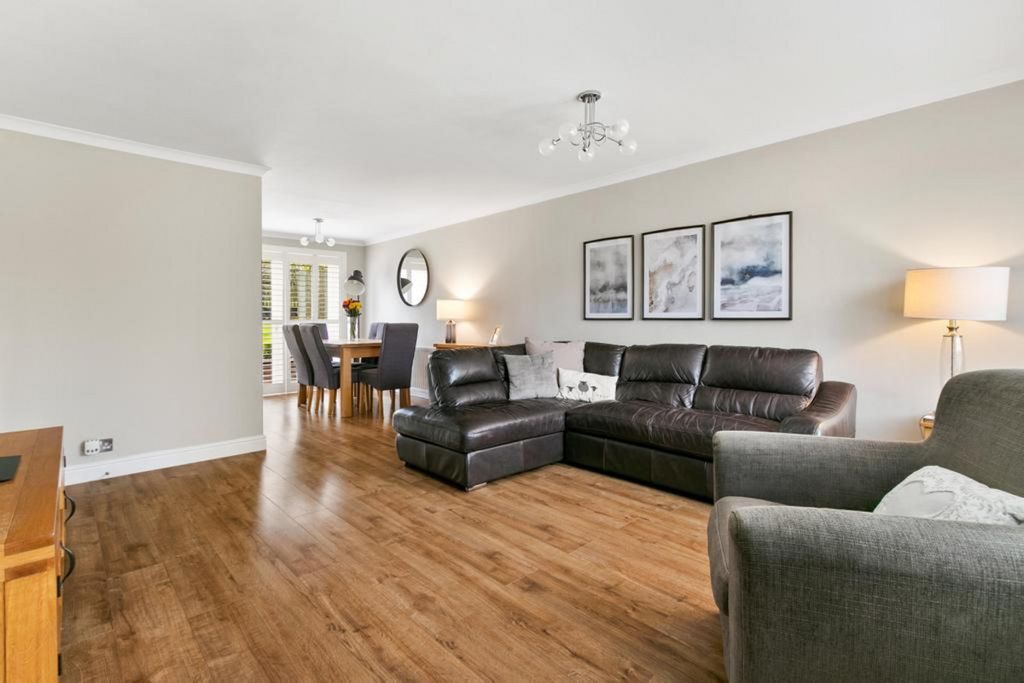 Property photo 3 of 37