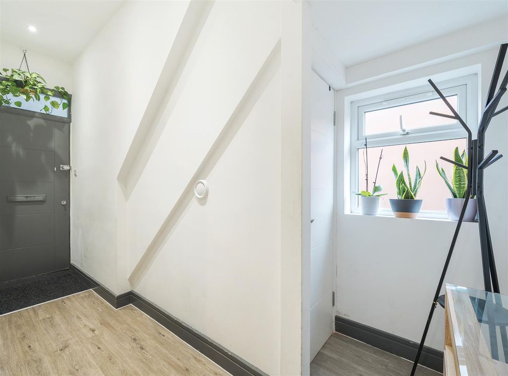 Property photo 2 of 18 19670187 (19).Jpg