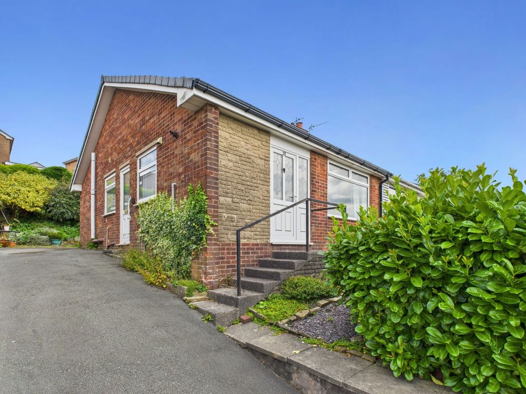 Property photo 1 of 17 Bungalow At The Front