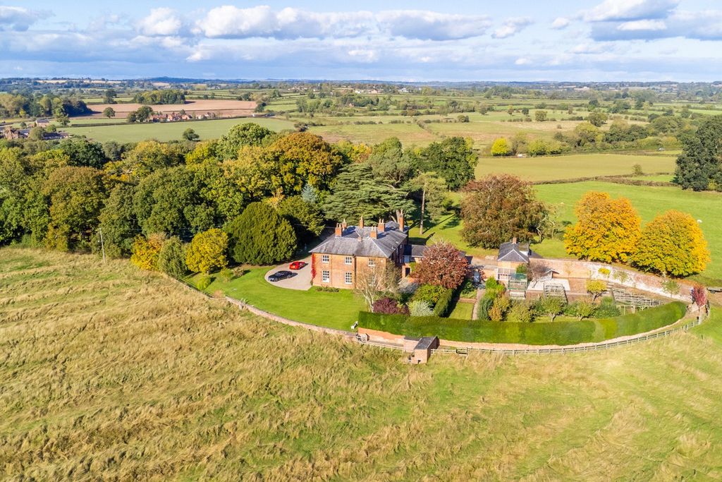 Property photo 3 of 45