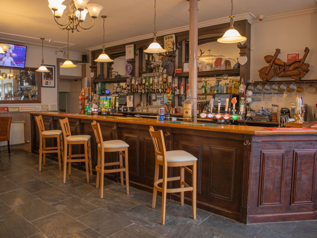 Property photo 2 of 10