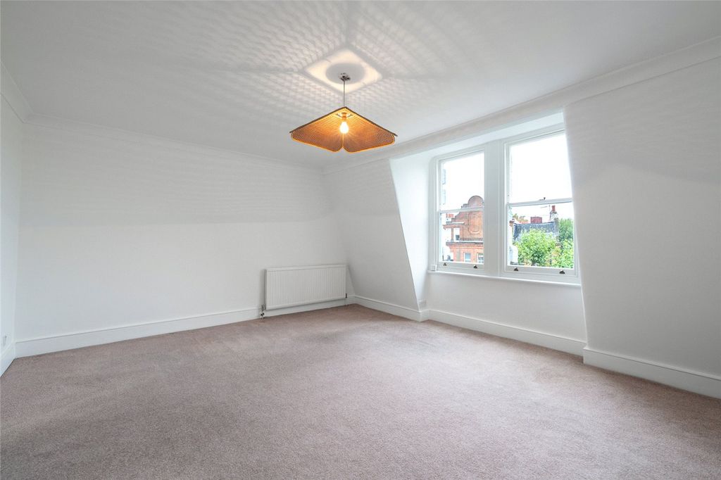 Property photo 2 of 14 Picture No. 01