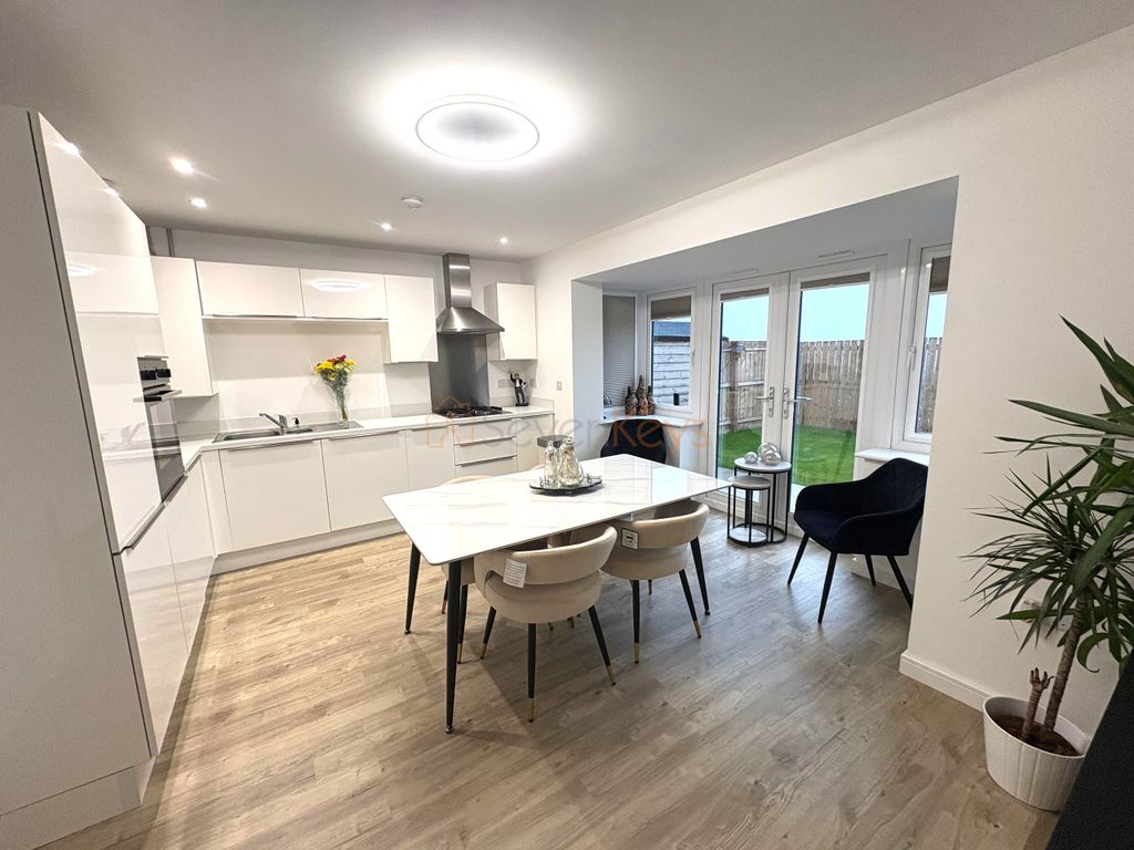 Property photo 2 of 14 Whatsapp Image 2025-11-11 At 10.24.58.Jpeg