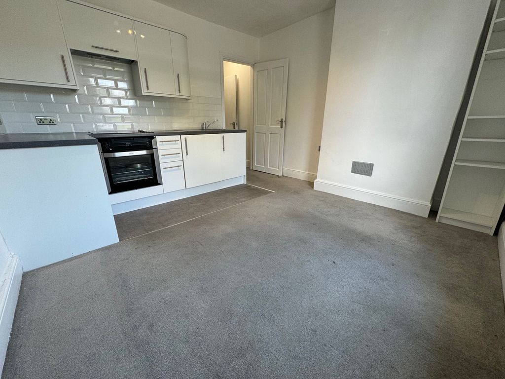 Property photo 1 of 11 Image