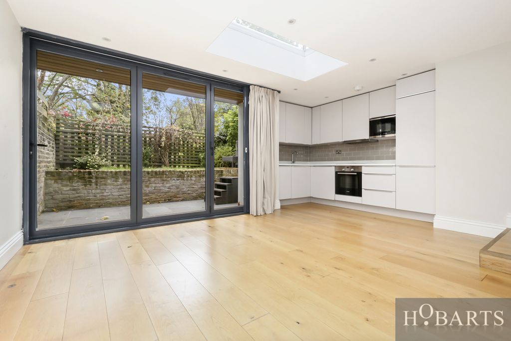 Property photo 2 of 16 Gallery