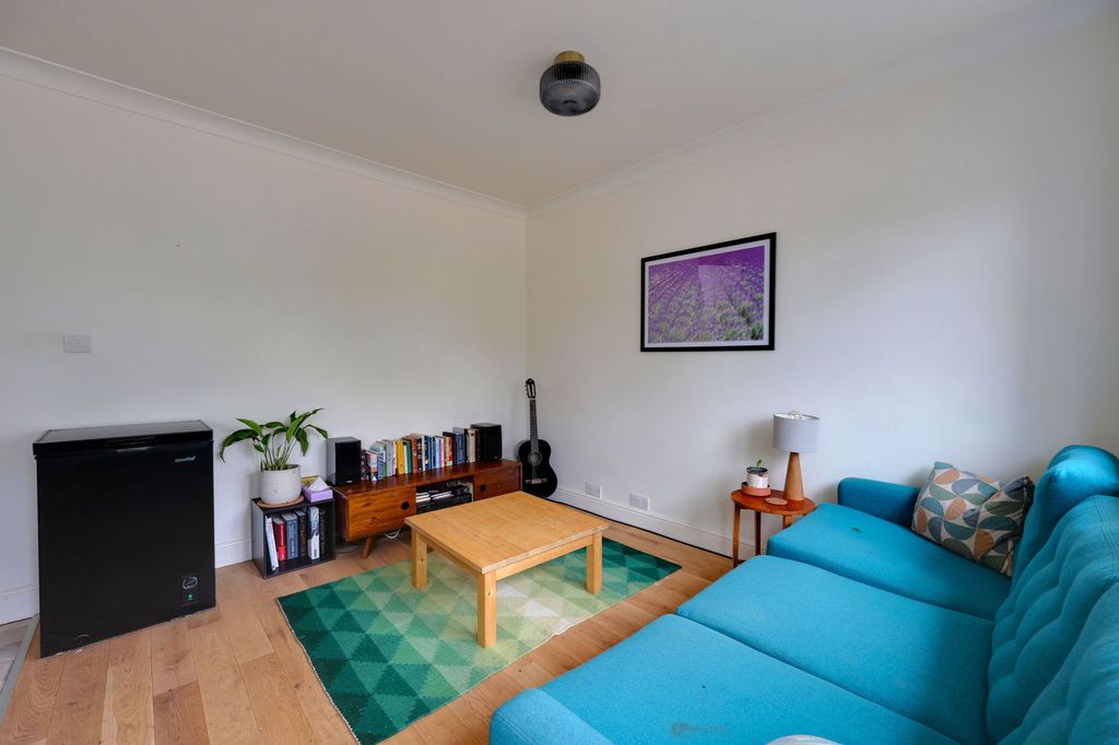 Property photo 2 of 22