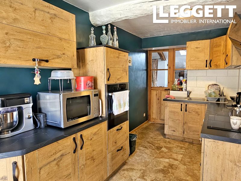 Property photo 2 of 10