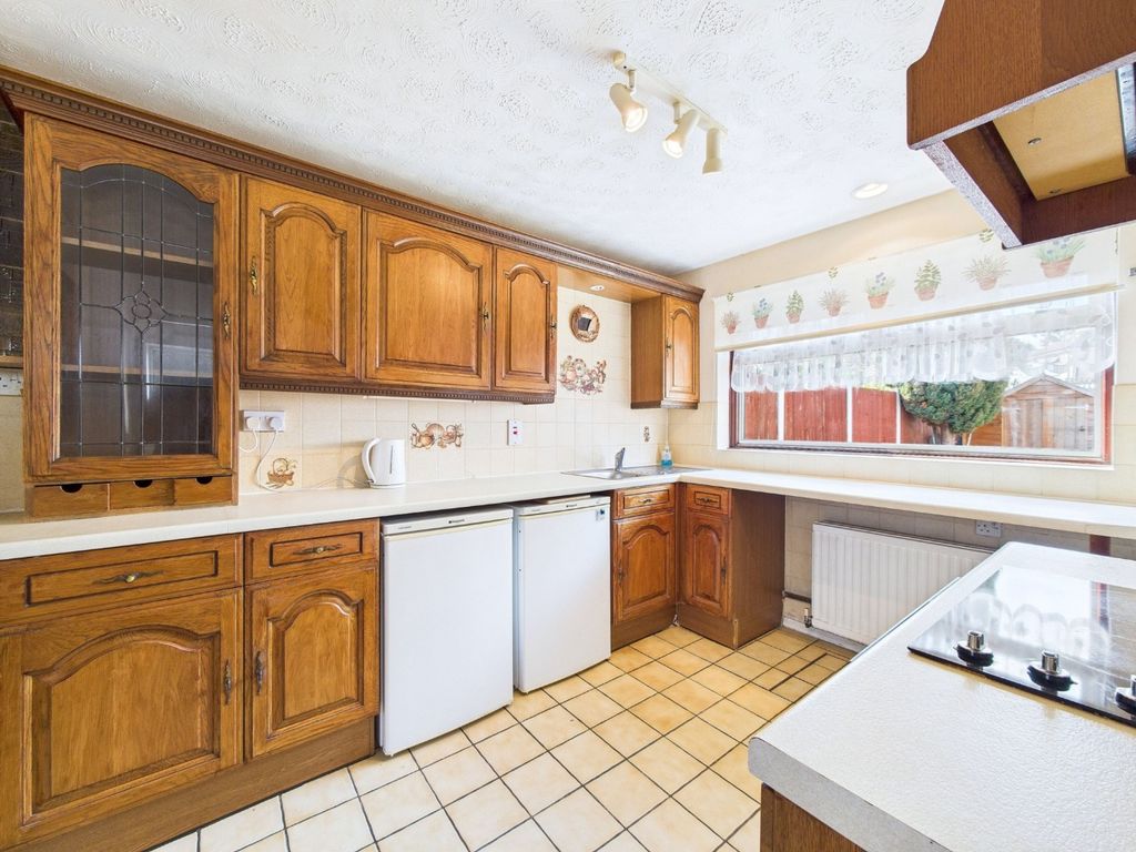 Property photo 2 of 15 3896324