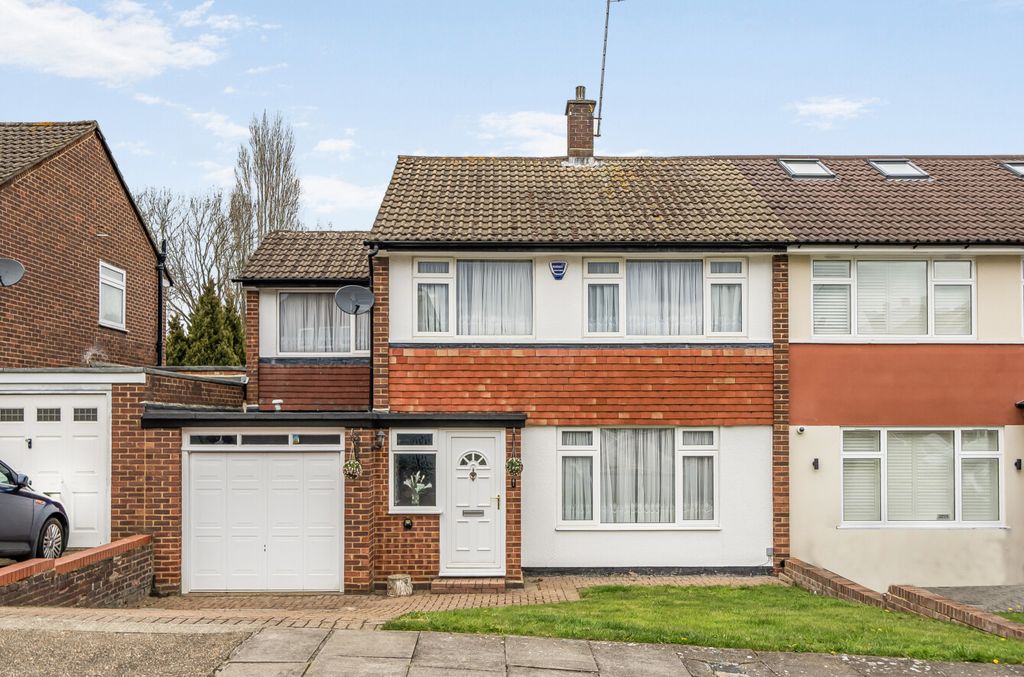 Property photo 1 of 18 1437563-17-69Cbfe...