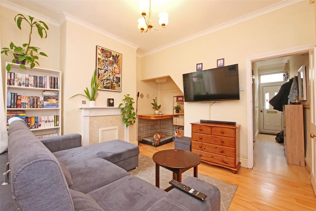 Property photo 2 of 12 Pnmb0533.Jpg