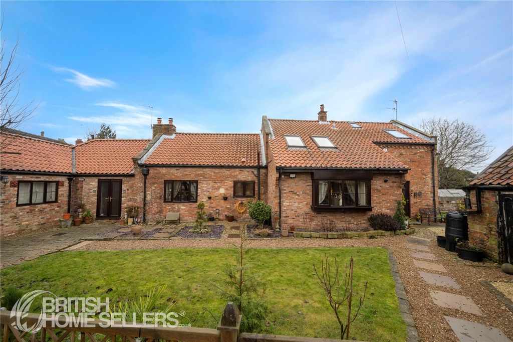 Property photo 2 of 39 Picture No. 53