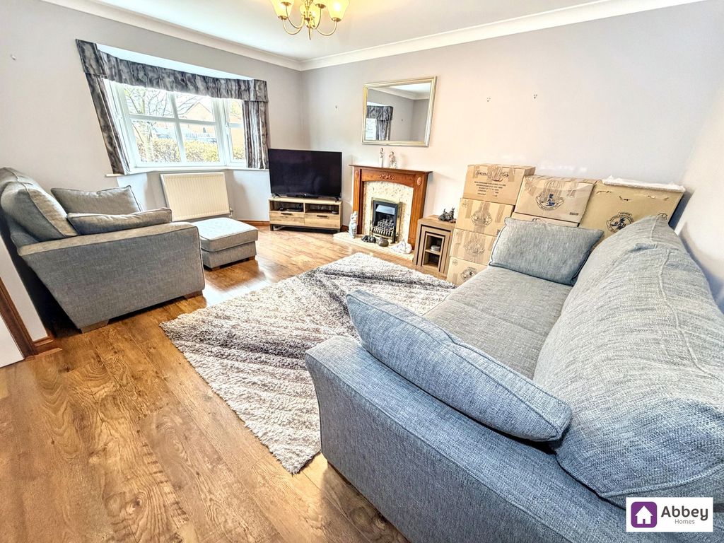 Property photo 2 of 14 Lounge