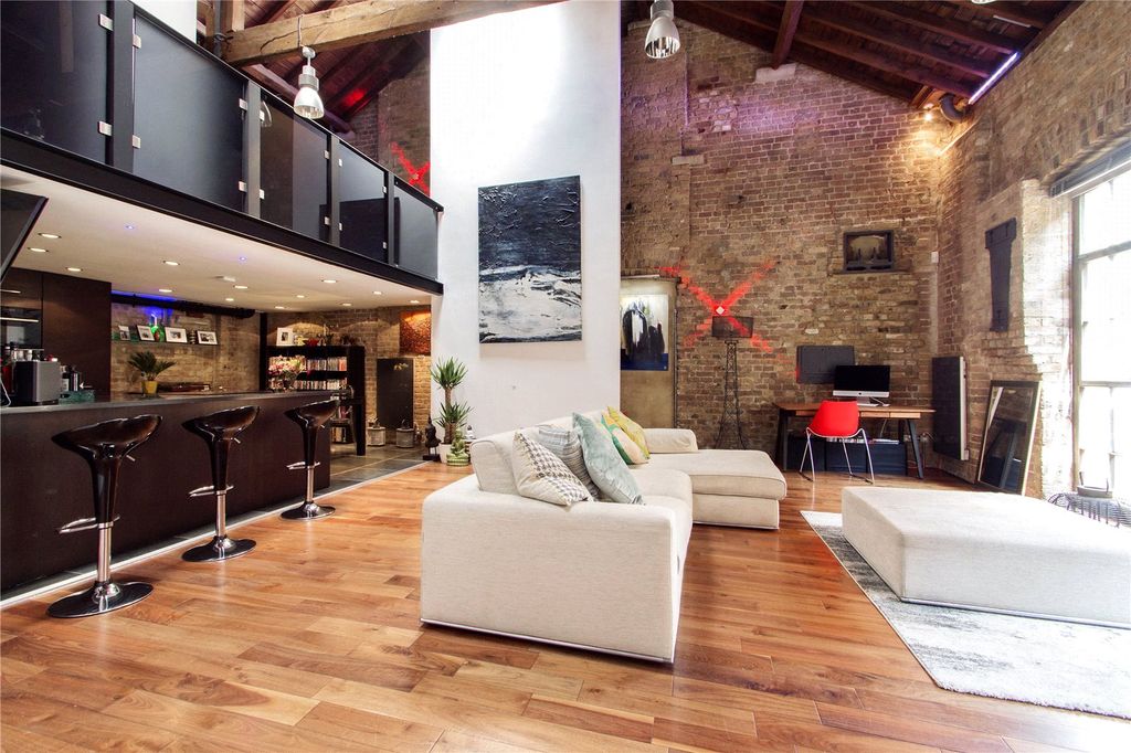 Property photo 1 of 16 Reception Room