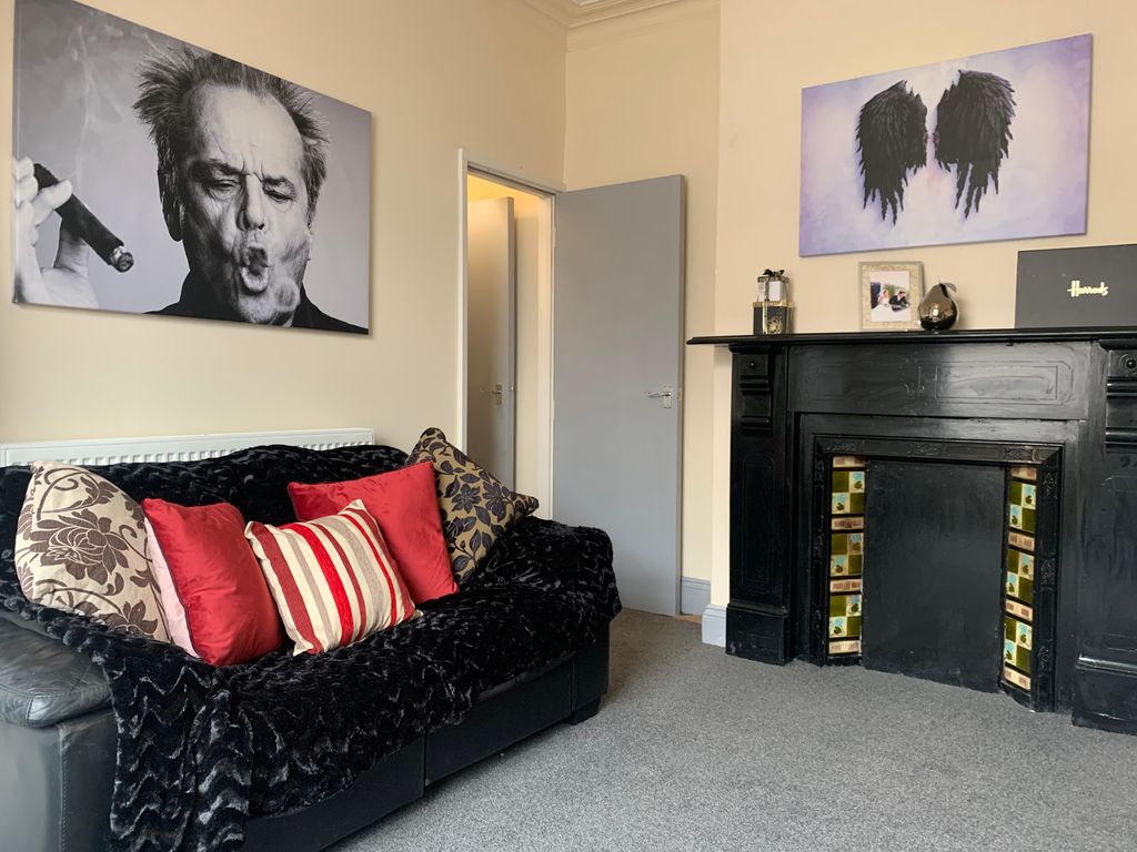 Property photo 3 of 17