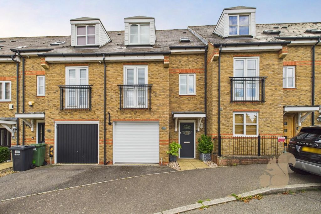 Property photo 1 of 28 Cam05668G0-Pr0025-Still033.Jpg