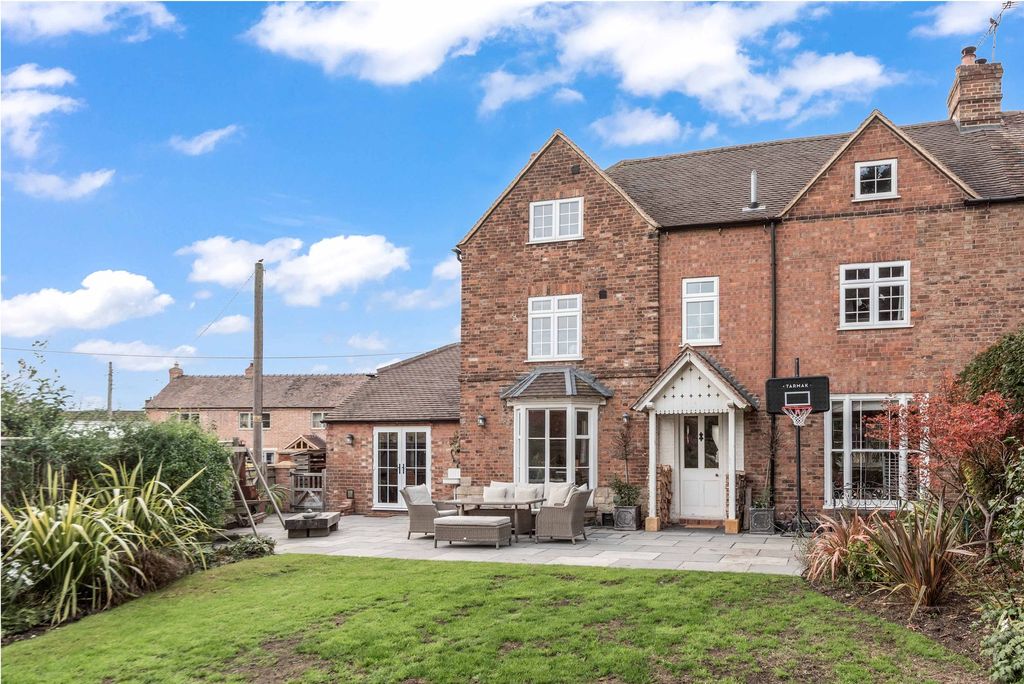 Property photo 1 of 31